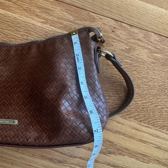 Liz Claiborne Tan Brown Faux Leather Woven Shoulder Bag Tassle - Picture 7 of 8